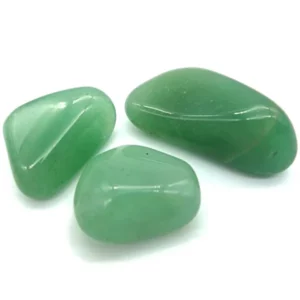 Pierre d’aventurine verte utilisée en lithothérapie pour la chance, l’harmonie émotionnelle et la prospérité