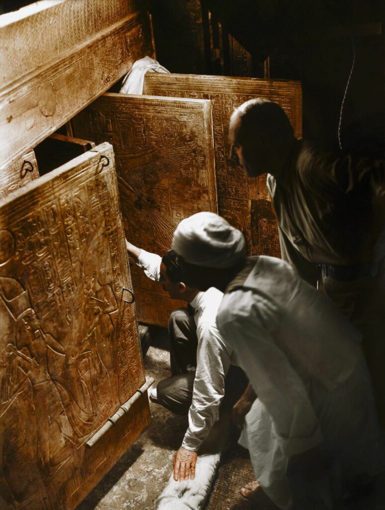 Tombeau de Toutânkhamon dans la Vallée des Rois, orné de fresques et trésors funéraires de l’Égypte ancienne
